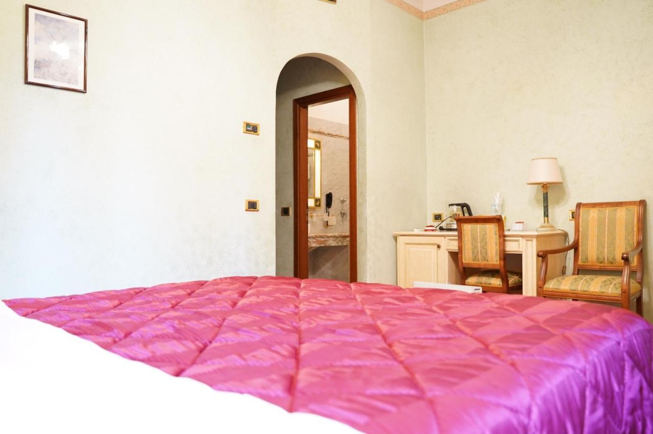 Hotel Fantastic Garden - Firenze Nord Sesto Fiorentino Exterior foto