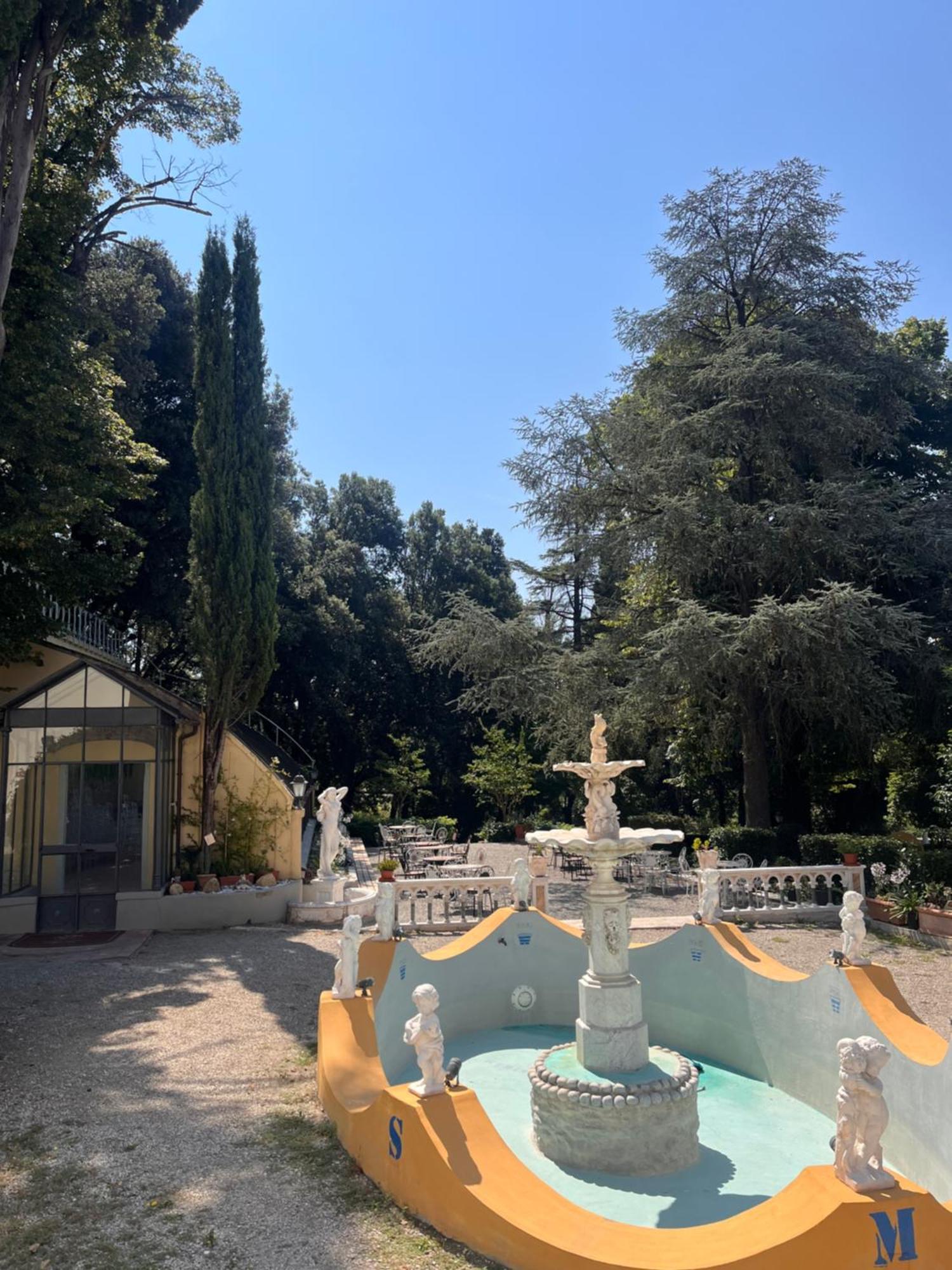 Hotel Fantastic Garden - Firenze Nord Sesto Fiorentino Exterior foto