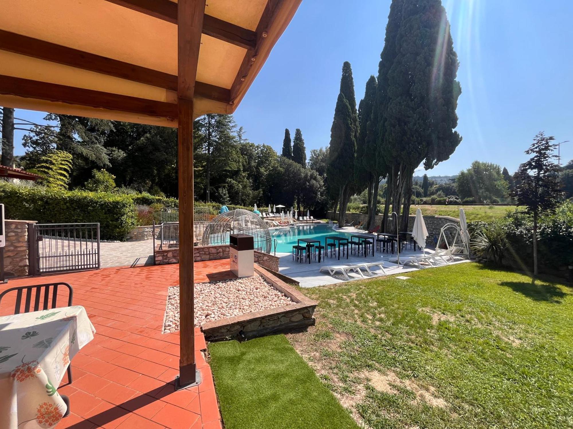 Hotel Fantastic Garden - Firenze Nord Sesto Fiorentino Exterior foto