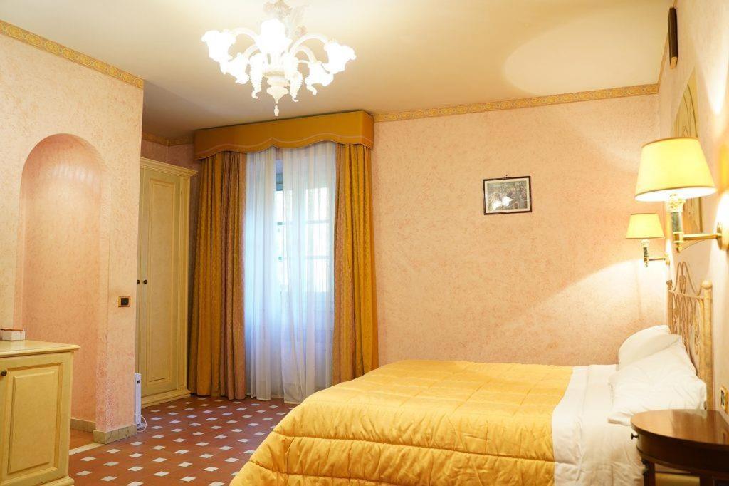 Hotel Fantastic Garden - Firenze Nord Sesto Fiorentino Exterior foto